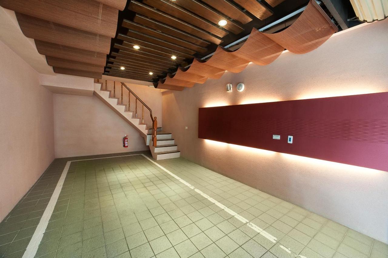 Two Fukun Hotel Csiaohszi Kültér fotó