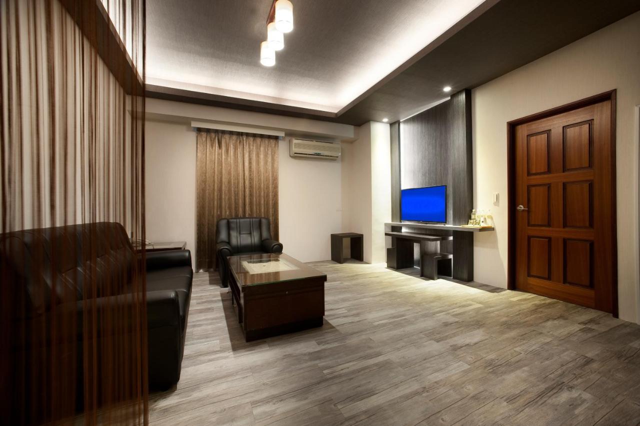 Two Fukun Hotel Csiaohszi Kültér fotó